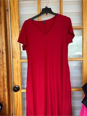 SHEIN V-Neck Short Sleeve Midi Dress - Red